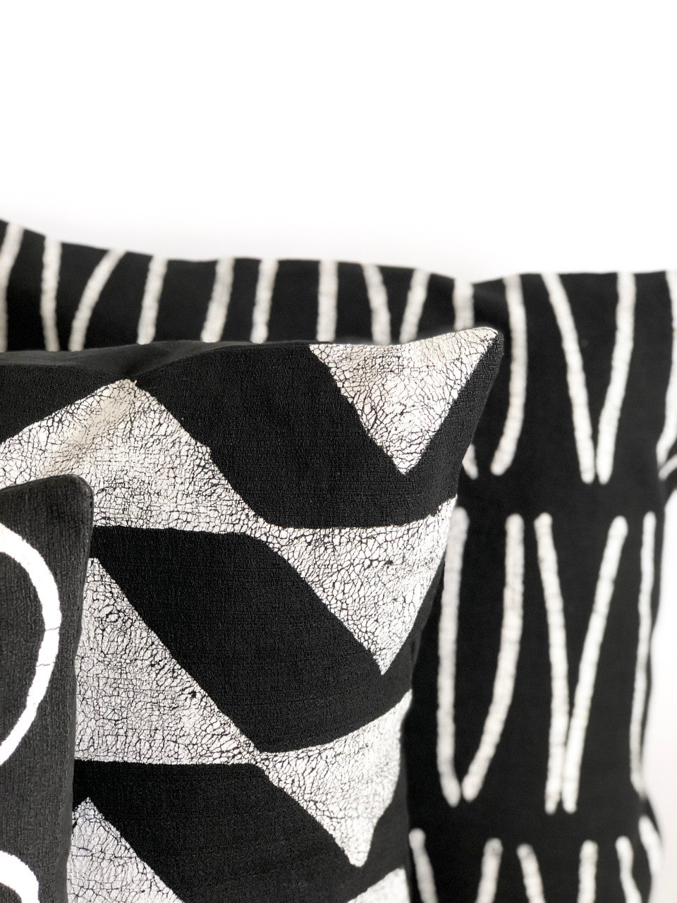 Ebony Black Sadza pillow detail shot