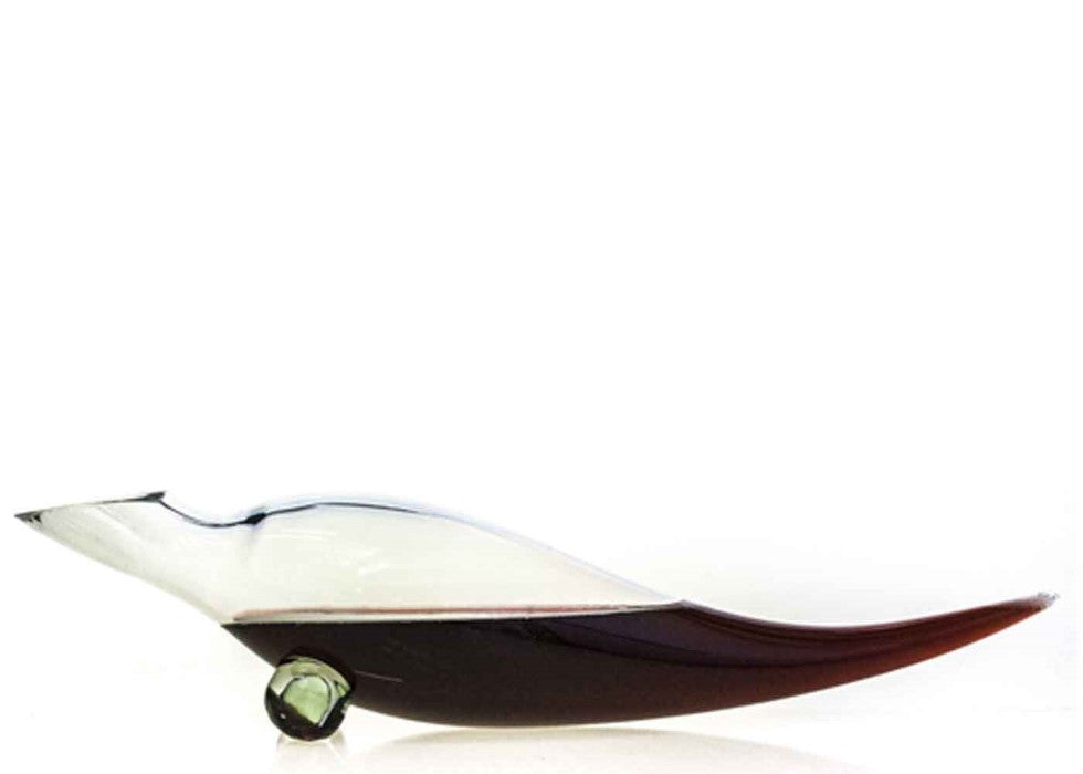 horn decanter with wine