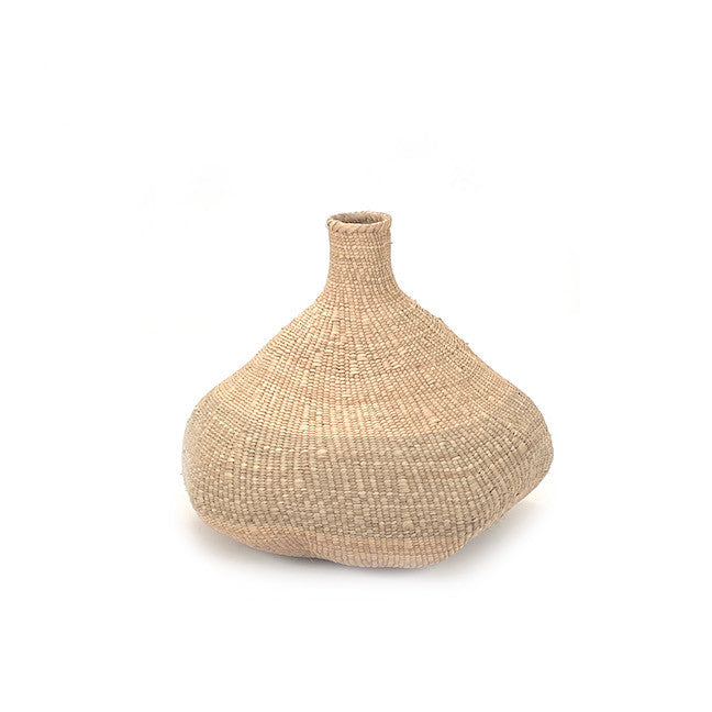 Tonga Garlic Sculptural basket medium