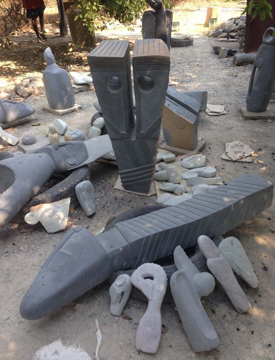 Benjamin Mashaya - Sculpture