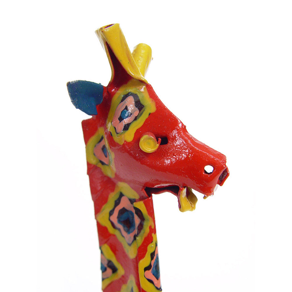 Small Tin Giraffe - Face Close Up