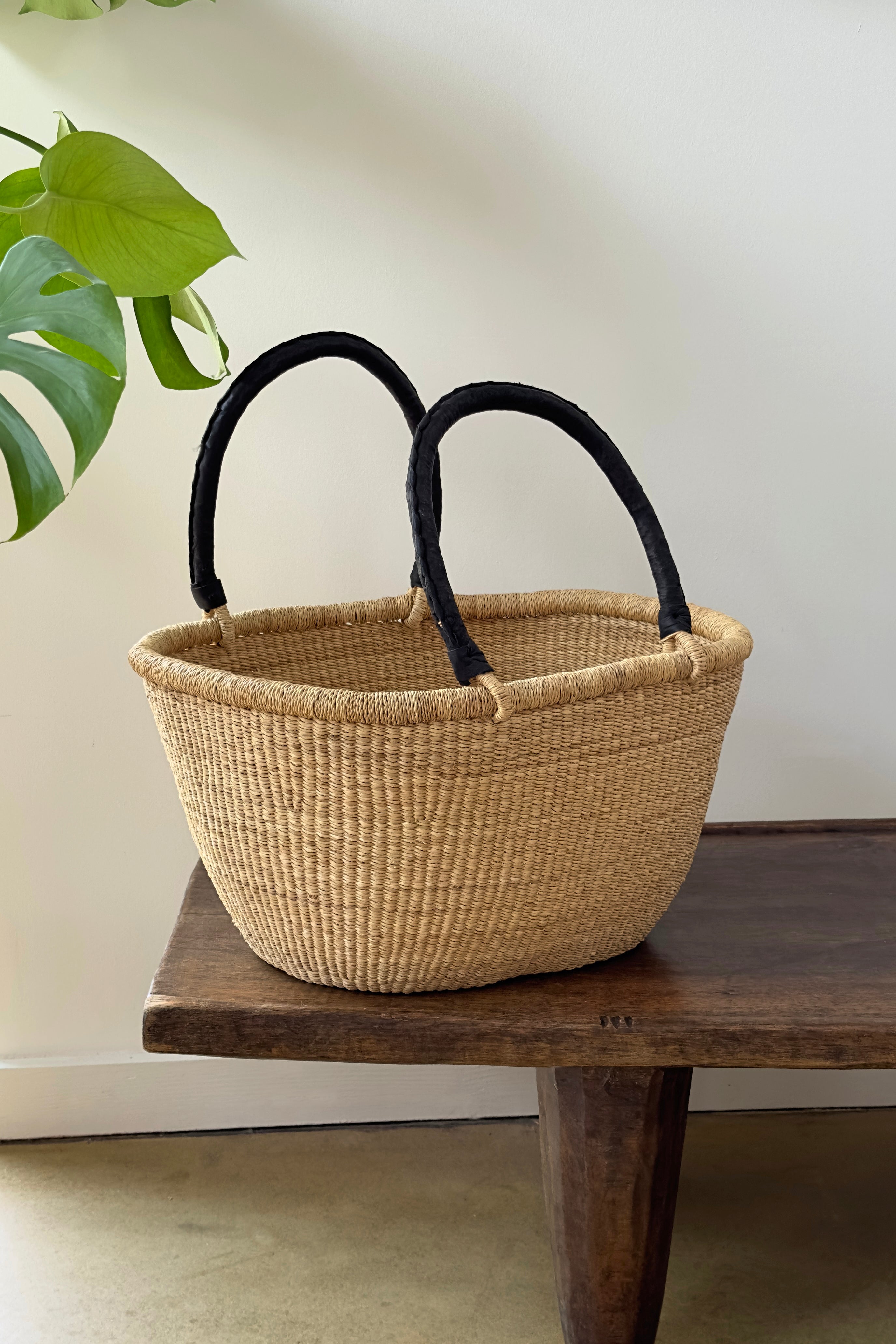 Oval Shopper