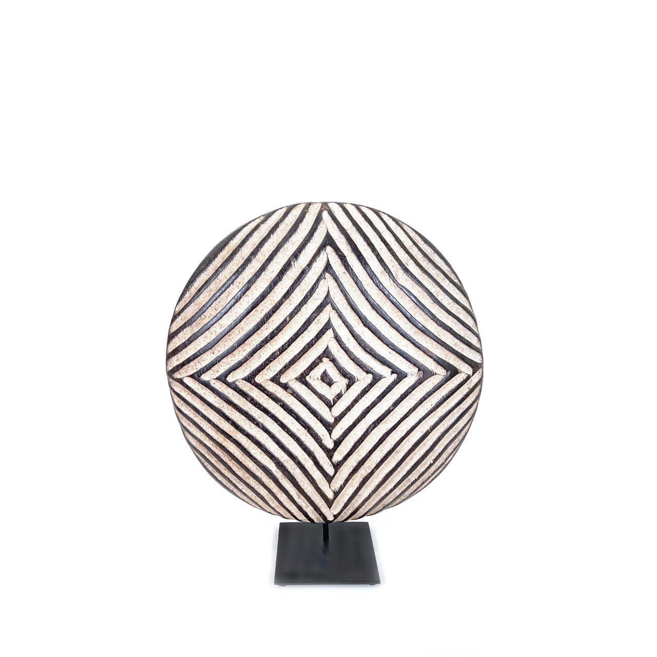 Concentric waves geo pattern on an African shield