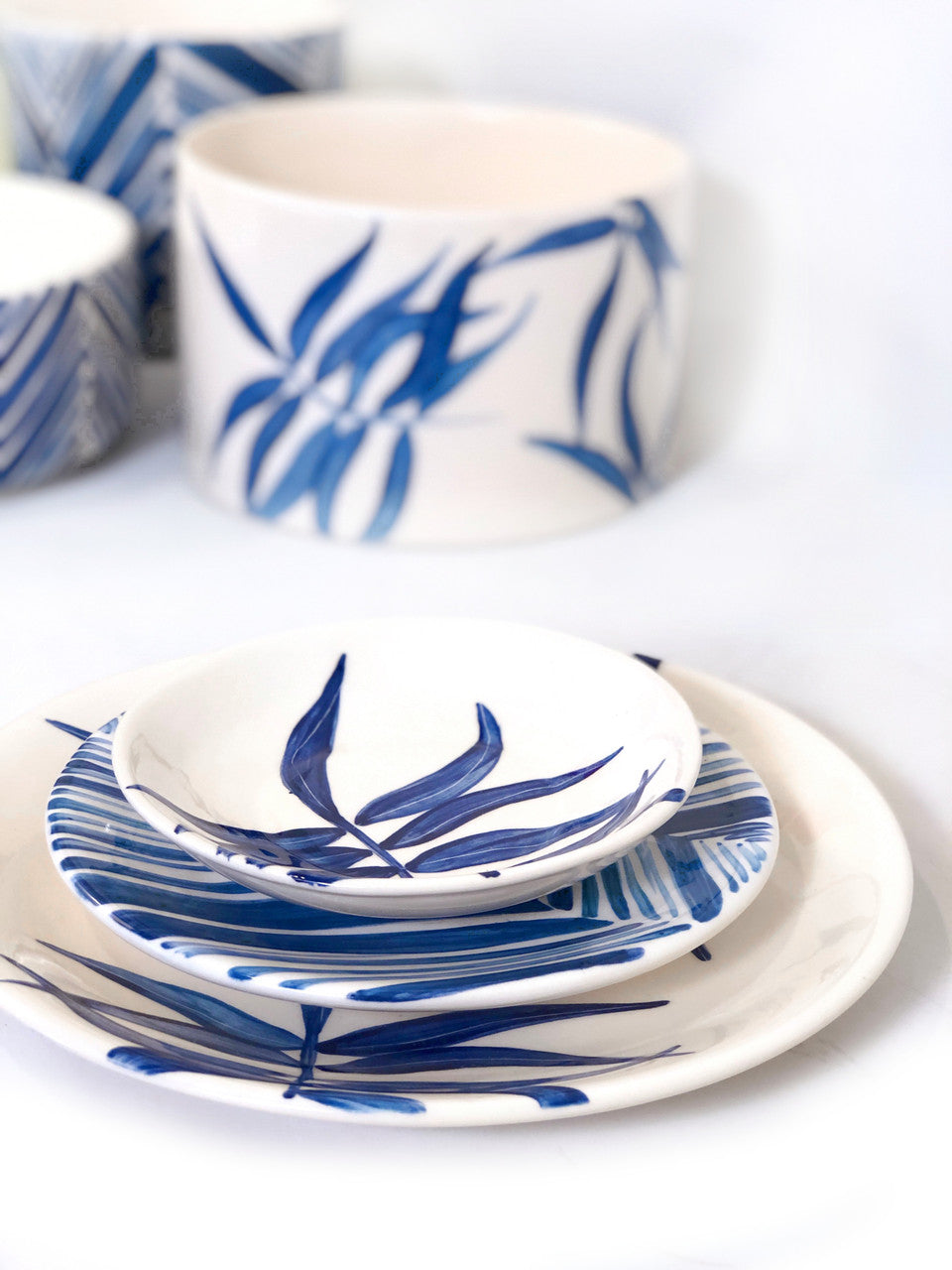 blue leaves tableware collection