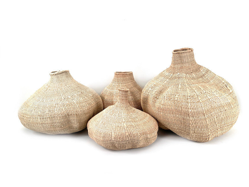 Tonga Garlic Sculptural basket group of various sizes