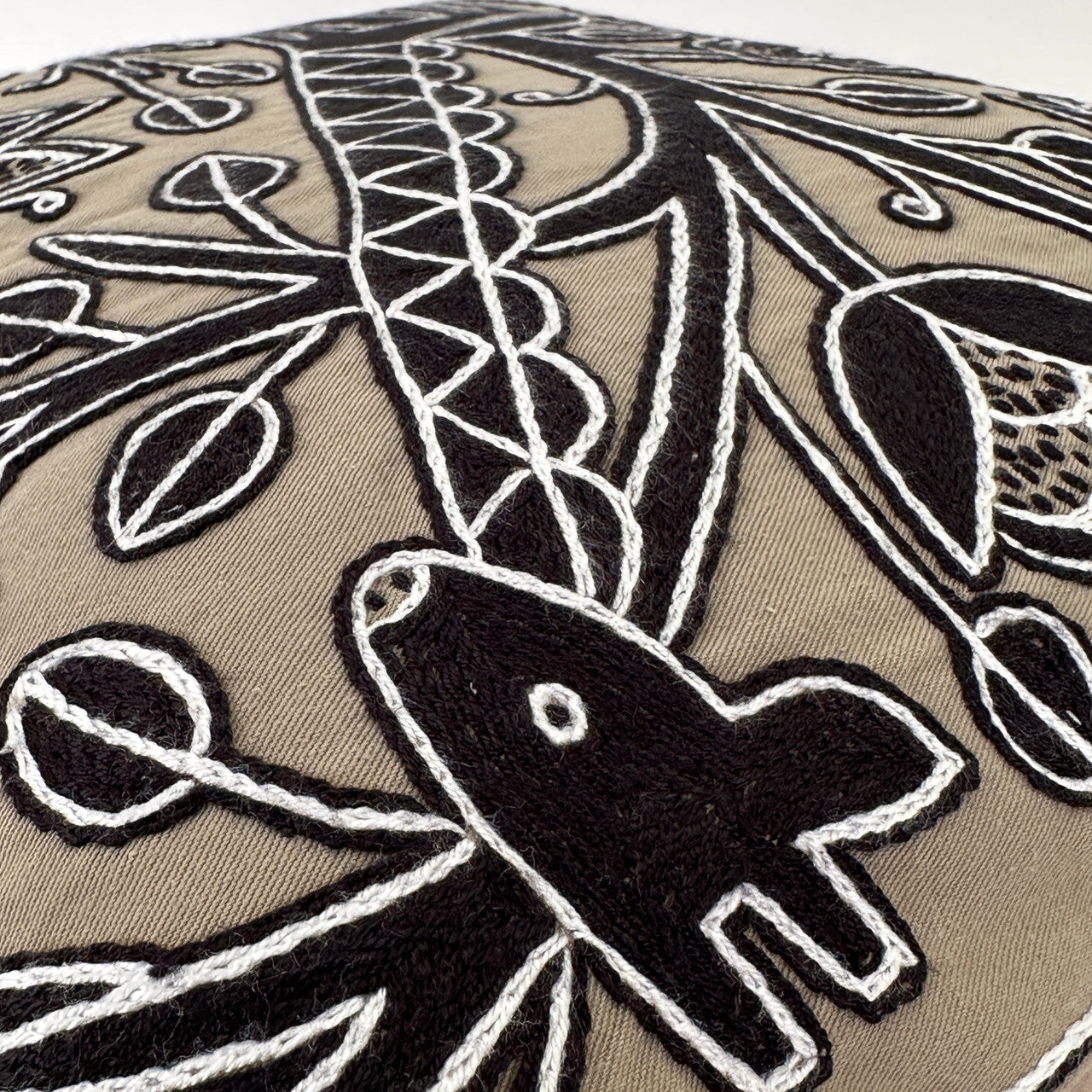Giraffe detail of pillow