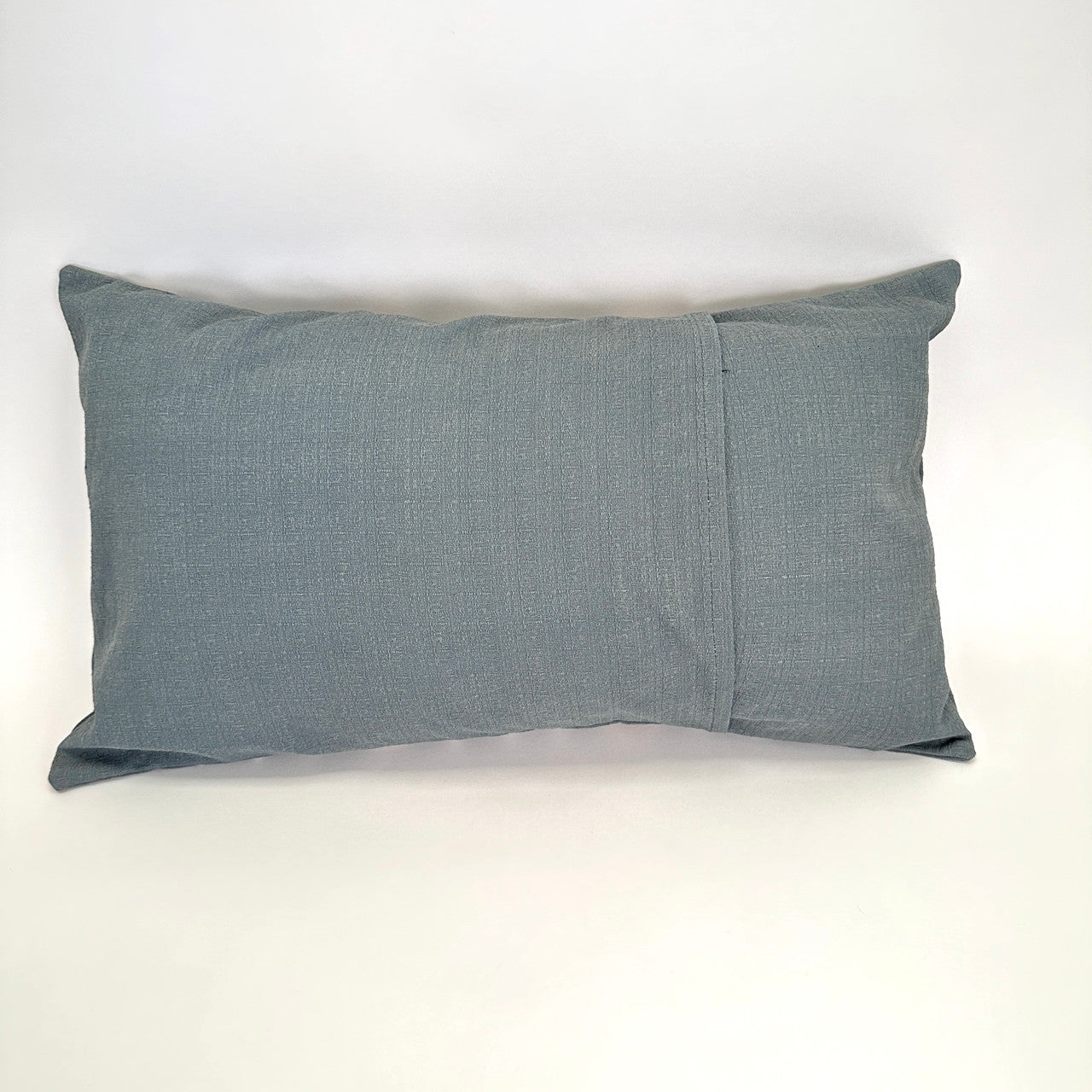 envelope closure at back